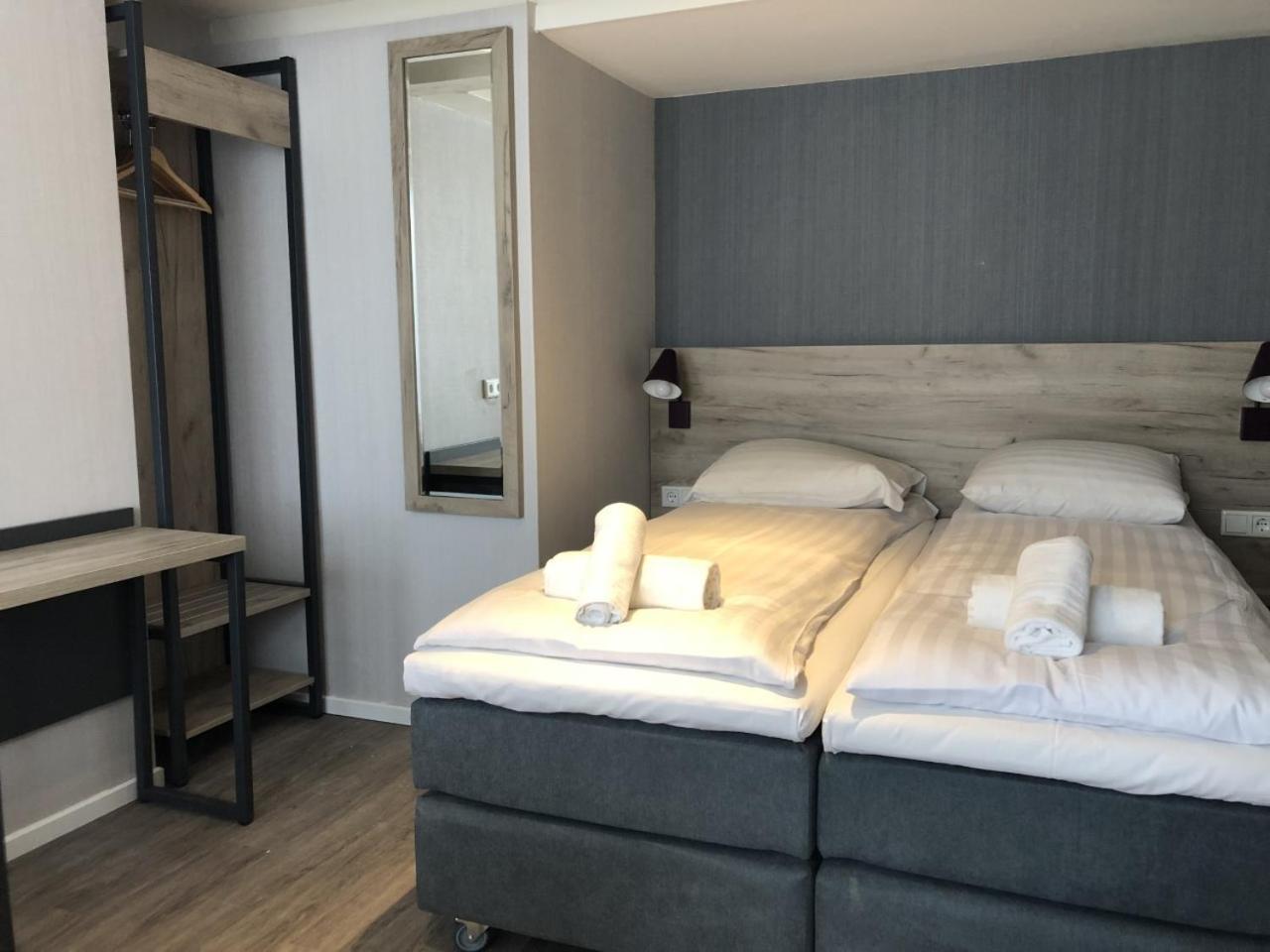 Facade Hotel Amsterdam Luaran gambar