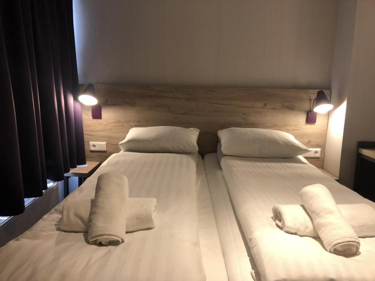 Facade Hotel Amsterdam Luaran gambar